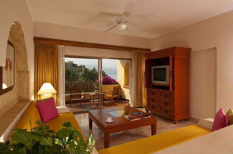 Velas Vallarta 4*
